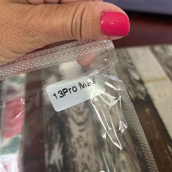 *COQUETTE-GIRL* Designer Trunk Camillia - iPhone 13 Pro Max Designer Trunk Case - Picture 5 of 5